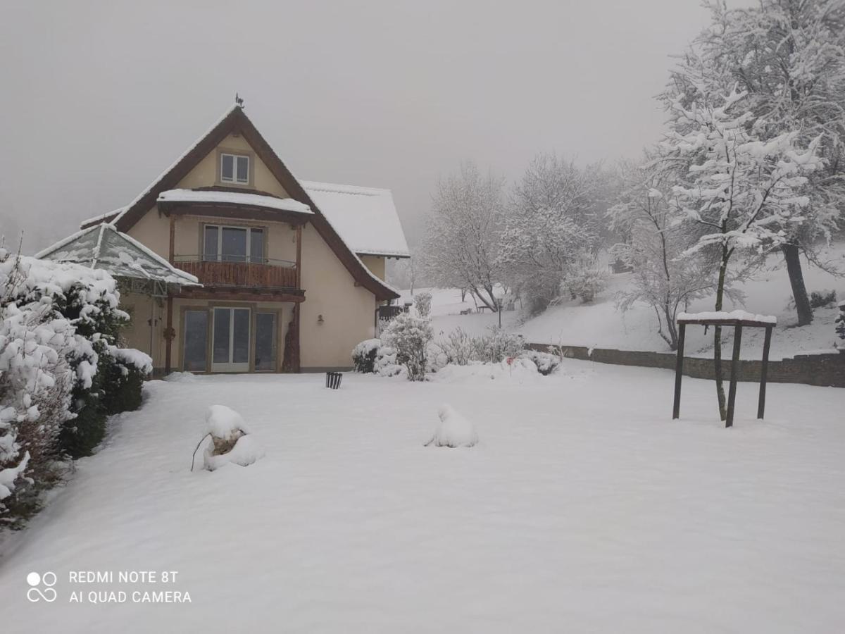 Paradies 1 Döttingen 외부 사진